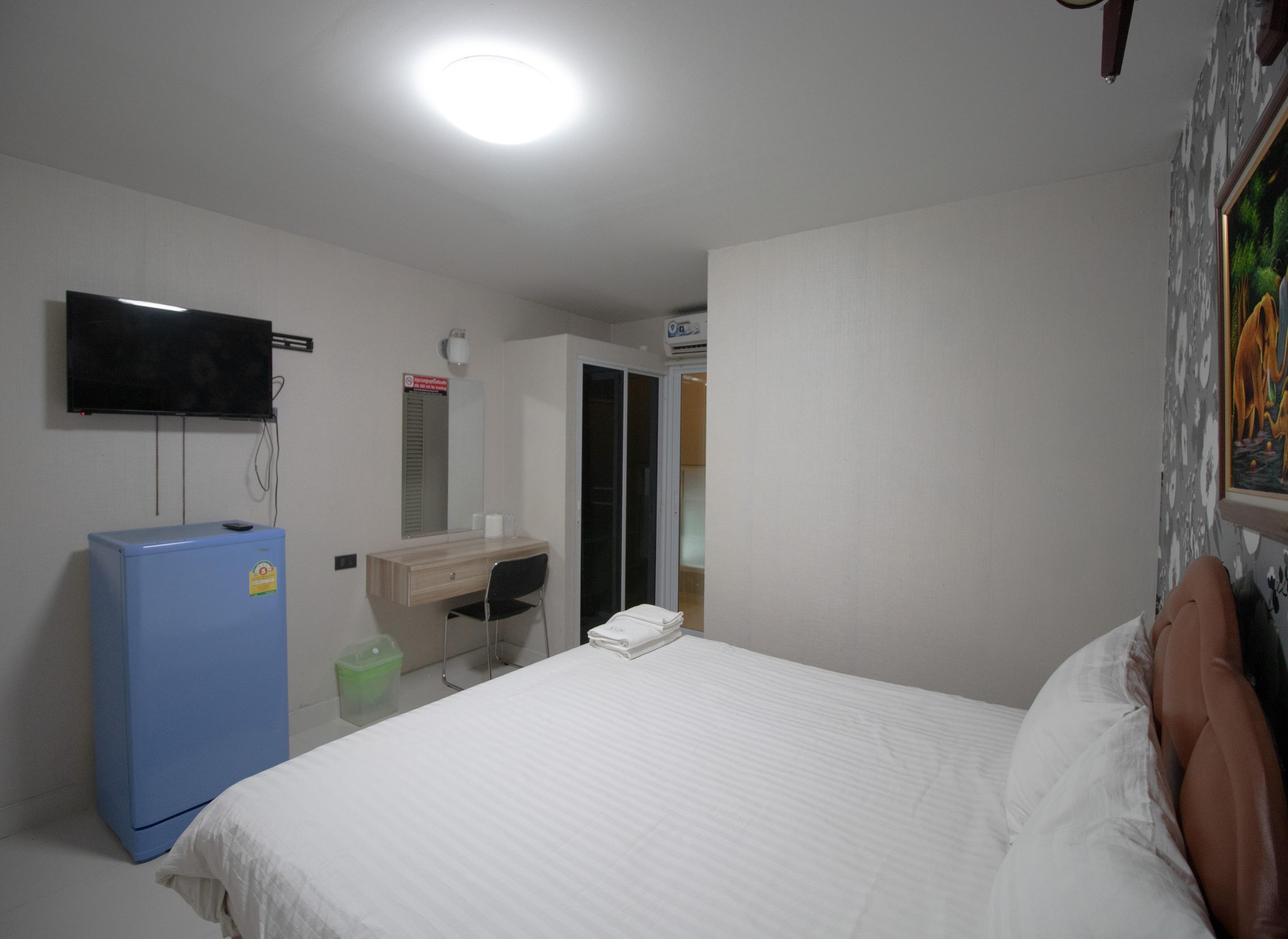 Kun Hotel Nakhonratcsaszima Kültér fotó