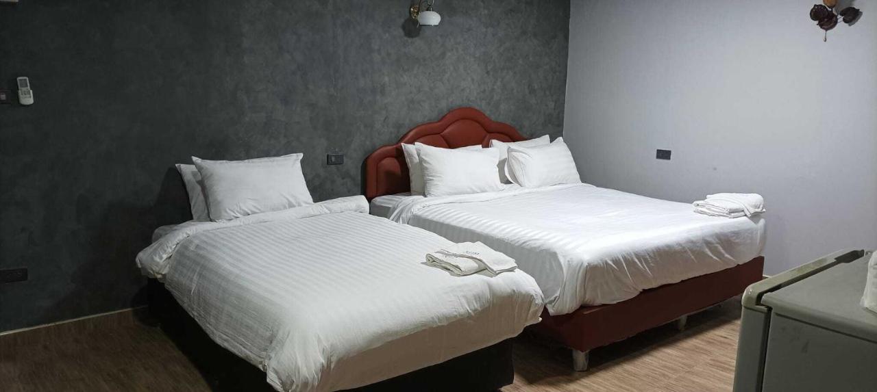 Kun Hotel Nakhonratcsaszima Kültér fotó